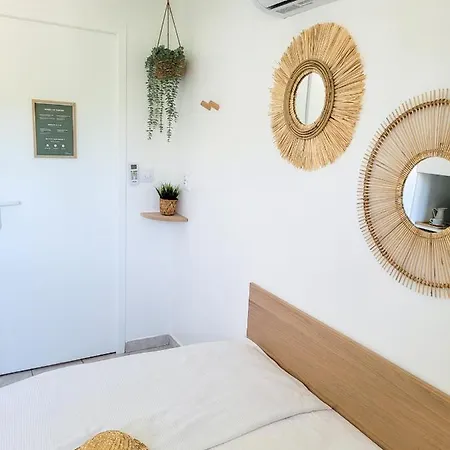 Daire Climatisee Lit Double - Proche Tram & Centre