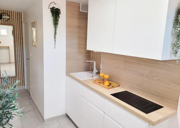 Climatisee Lit Double - Proche Tram & Centre * مونبيلييه