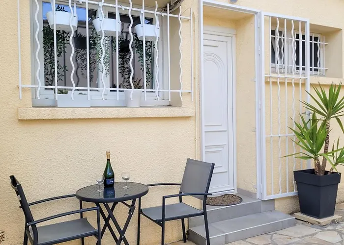 Climatisee Lit Double - Proche Tram & Centre * مونبيلييه